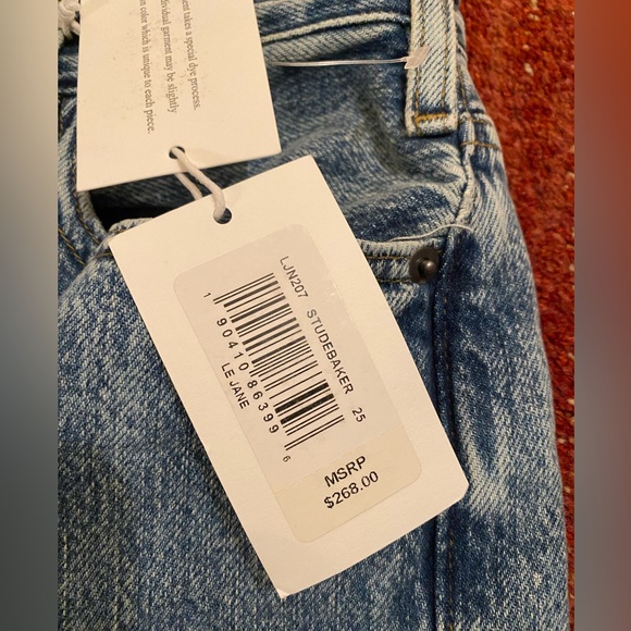 NWT Frame Le Jane straight leg Studebaker jeans 25 
$268 - Picture 9 of 10